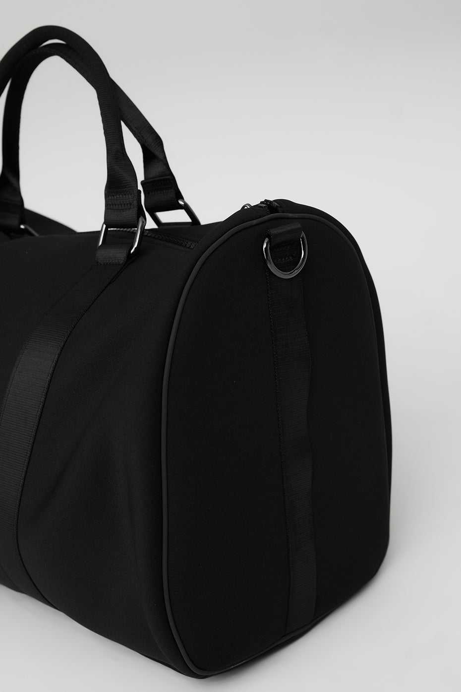 Alo Yoga USA Traverse Duffle Black | 9506732-GD