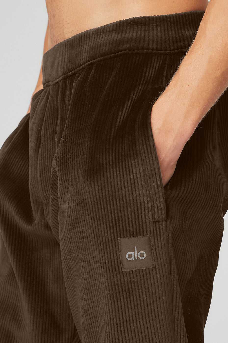 Alo Yoga USA Velour Baller Espresso | 1308265-SX